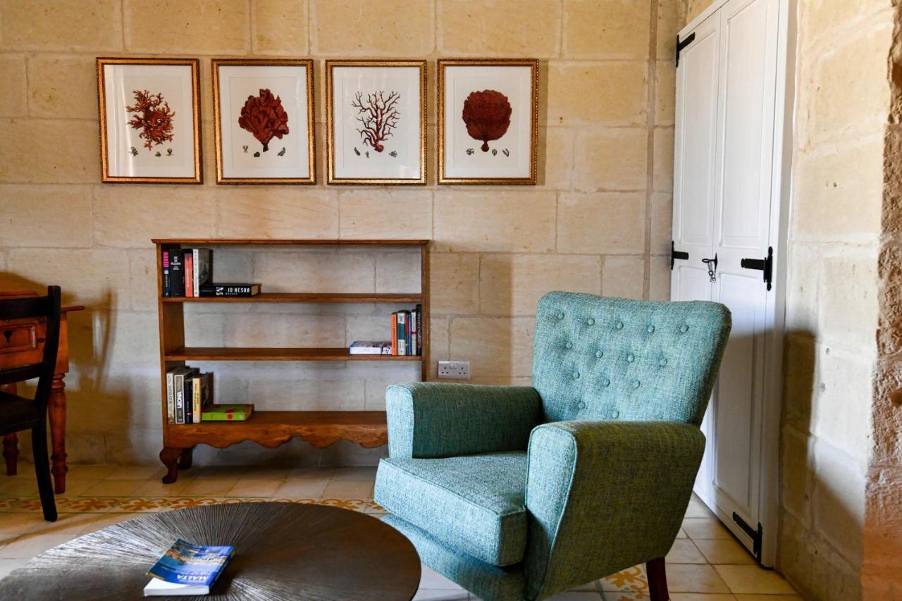 마리아스 B&B Għasri 외부 사진