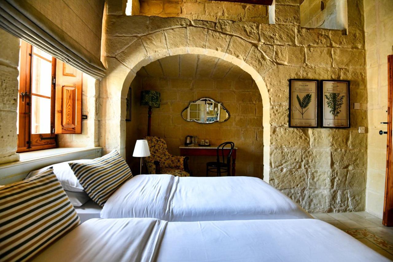 마리아스 B&B Għasri 외부 사진